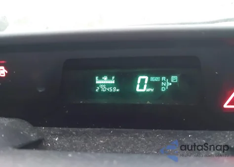 2004 Toyota Prius z USA, uszkodzony, nr VIN JTDKB20U640051932